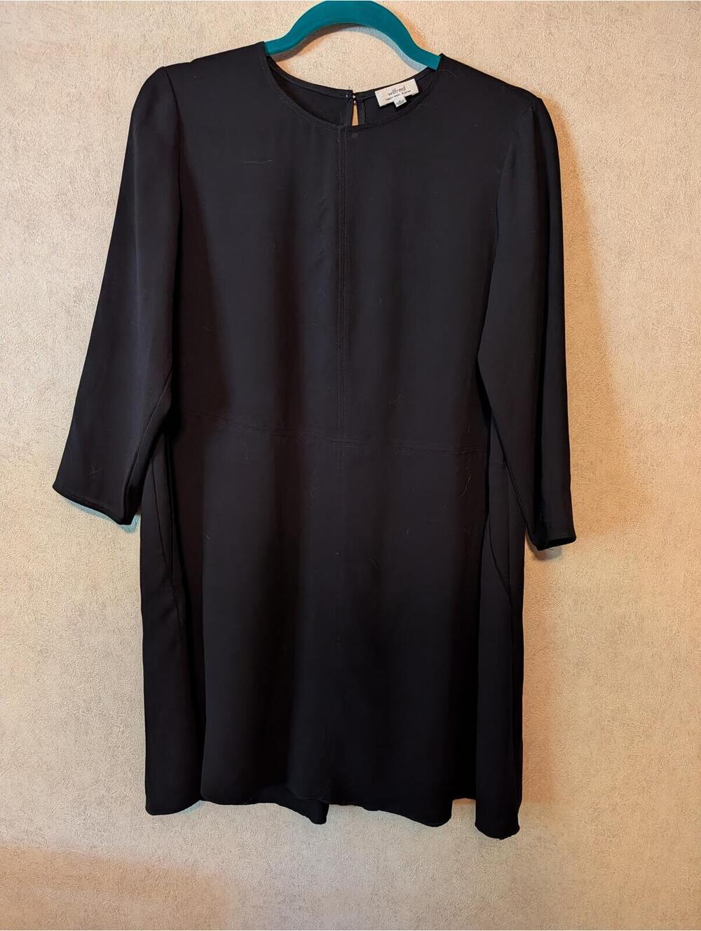 WILFRED Aritzia black long sleeve shift dress sz S
